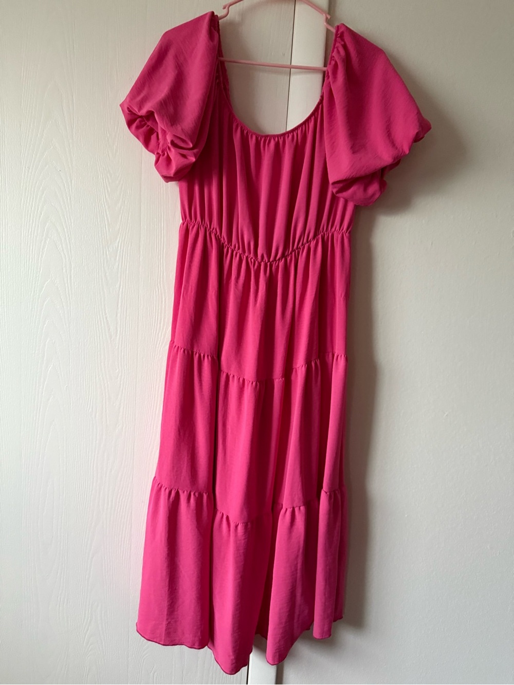 Hot Pink Tiered Puff Sleeve Midi tiered Dress size M